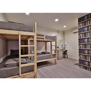 Quadruple Room Bath